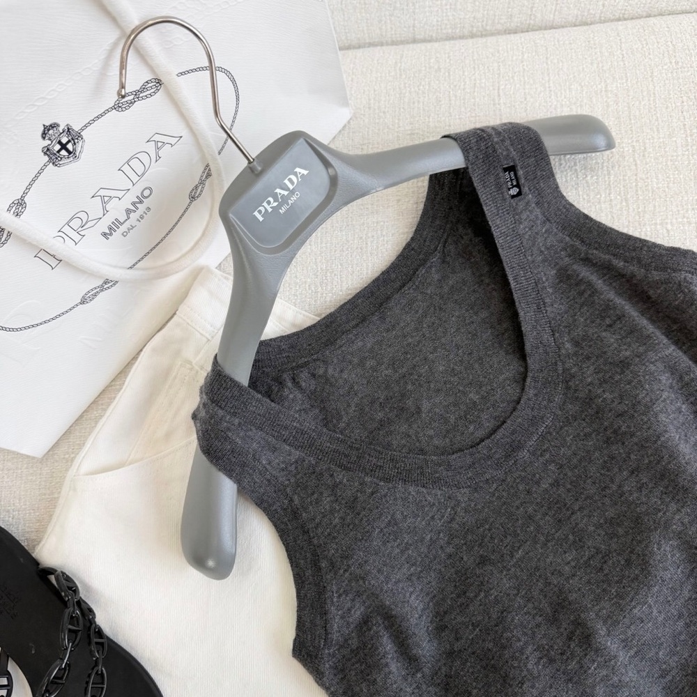 Prada Gray Cashmere Blend Knit Tank Top ✨